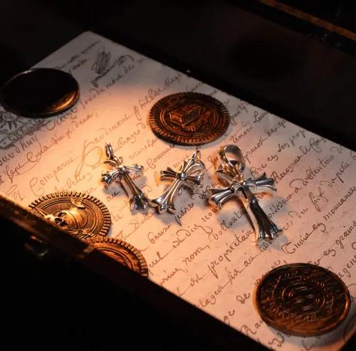 Mặt Dây Chuyền Bạc S925 Divinity Flame – Thánh Giá Chữ Thập